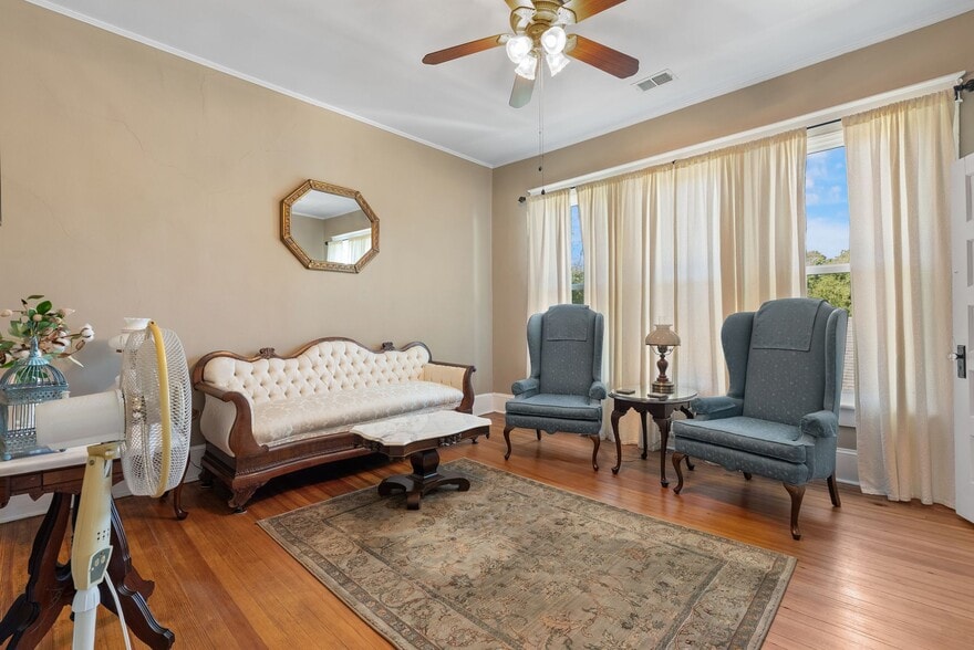 More Photos Of 207 W 2nd Ave, Easley Hospitality For Sale