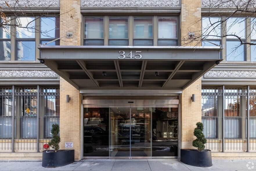 More Photos Of 345 W 13th St, New York Apartments For Lease