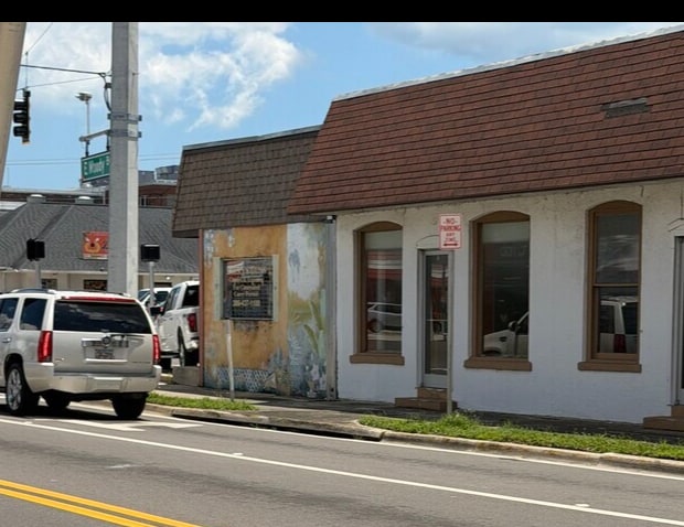 Primary Photo Of 19 E Moody Blvd, Bunnell General Retail For Lease