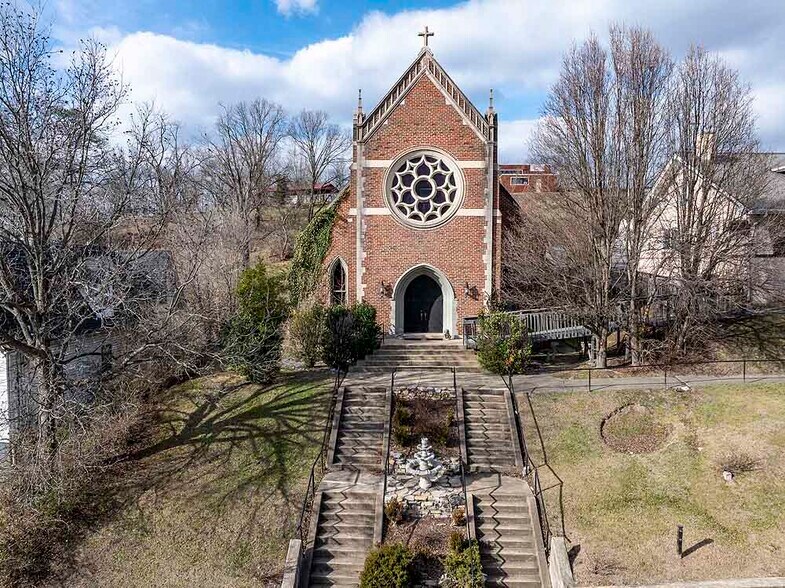 Primary Photo Of 223 E Market St, Johnson City Religious Facility For Lease