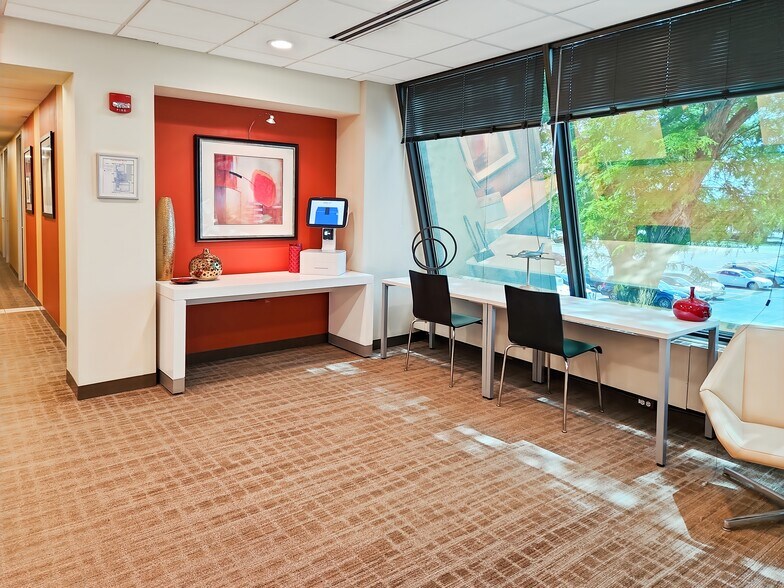 More Photos Of 4321 W College Ave, Appleton Coworking Space