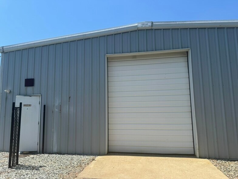 More Photos Of 759 Jimmie Kerr Rd, Haw River Auto Repair For Sale