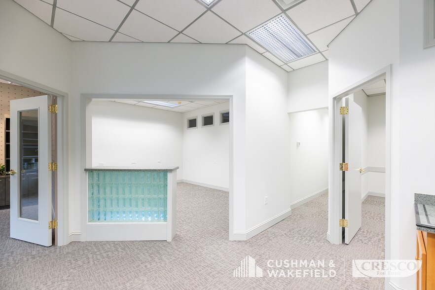More Photos Of 2775 Bishop Rd, Wickliffe Medical For Sale
