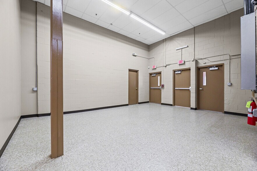 More Photos Of 3475 Ridge Rd, Cleveland Skating Rink For Sale