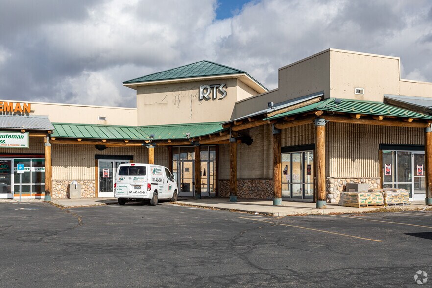 Primary Photo Of 934 N State St, Orem General Retail For Lease