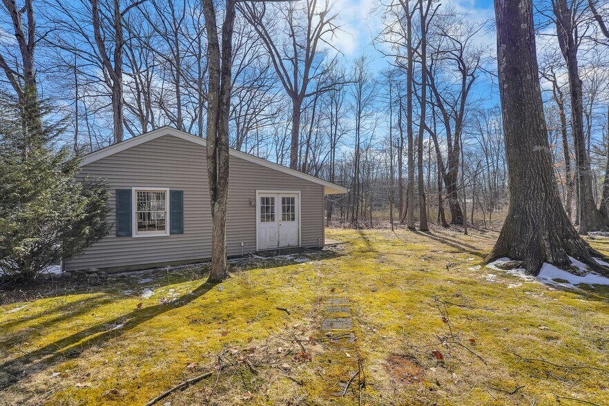 More Photos Of 1 Shadetree Pl, Long Valley Healthcare For Sale
