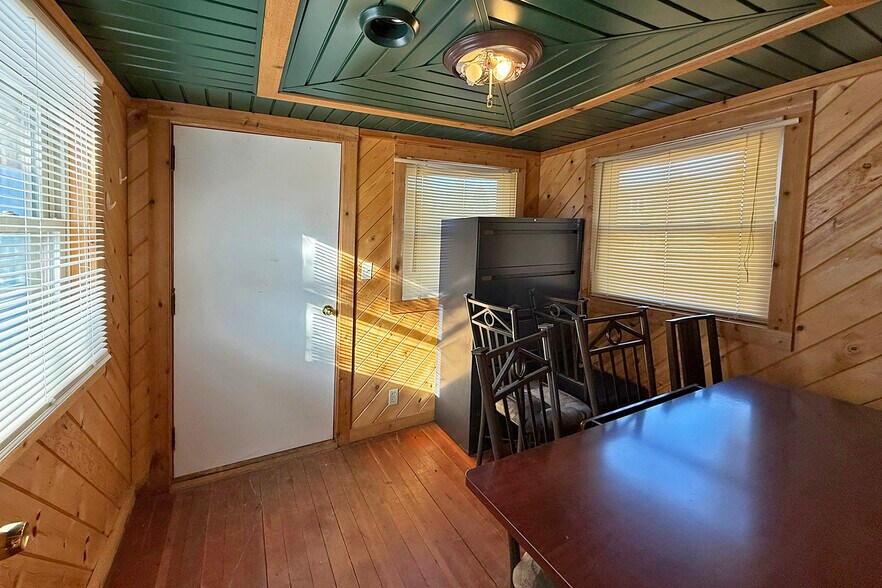 More Photos Of 3401 Highway 55, Eagan Warehouse For Lease