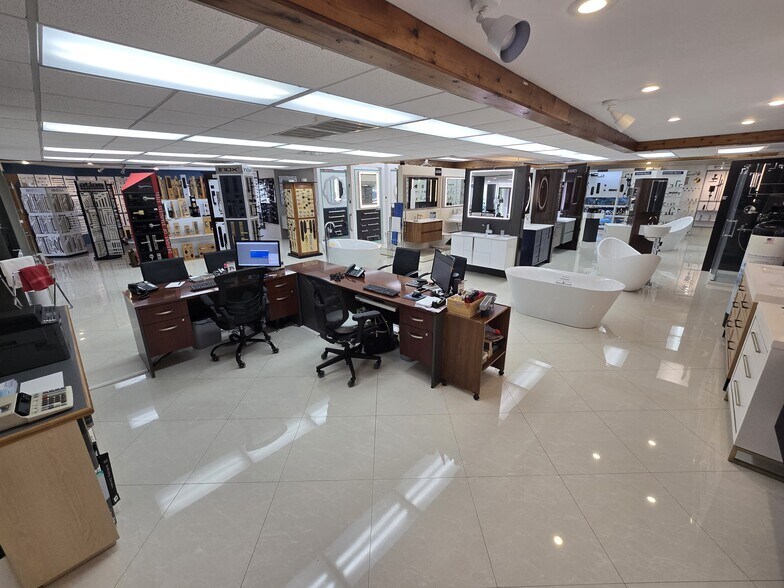 More Photos Of 1583 E Oakland Park Blvd, Oakland Park Freestanding For Sale
