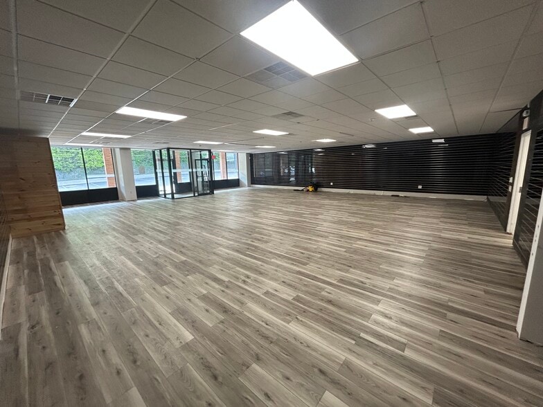 More Photos Of 4136 Library Rd, Pittsburgh Storefront For Lease