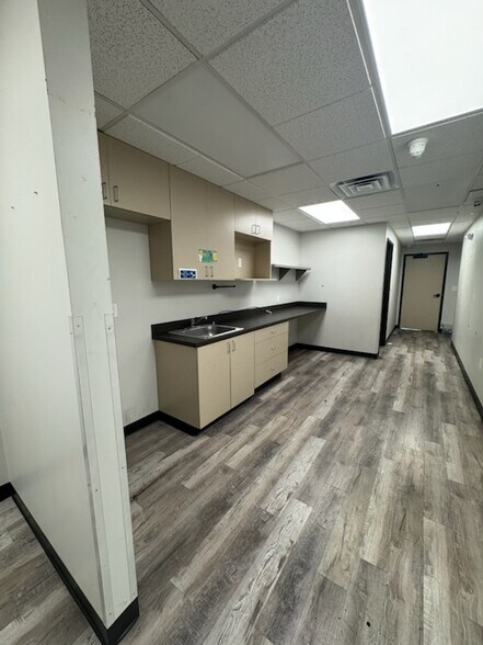 More Photos Of 1600-1616 S Las Vegas Blvd, Las Vegas General Retail For Lease