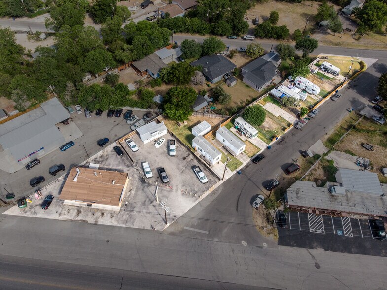 More Photos Of 5671 Randolph Blvd, San Antonio Freestanding For Sale