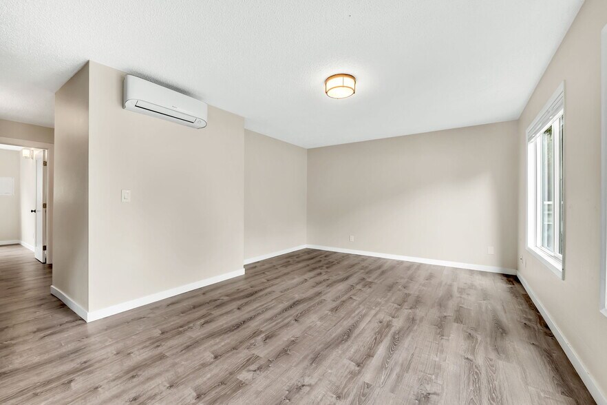 More Photos Of 4147-4153 SE 37th Ave, Portland Apartments For Sale