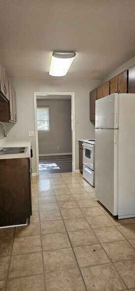 More Photos Of 1801 Ridgewood Dr, Murray Specialty For Sale