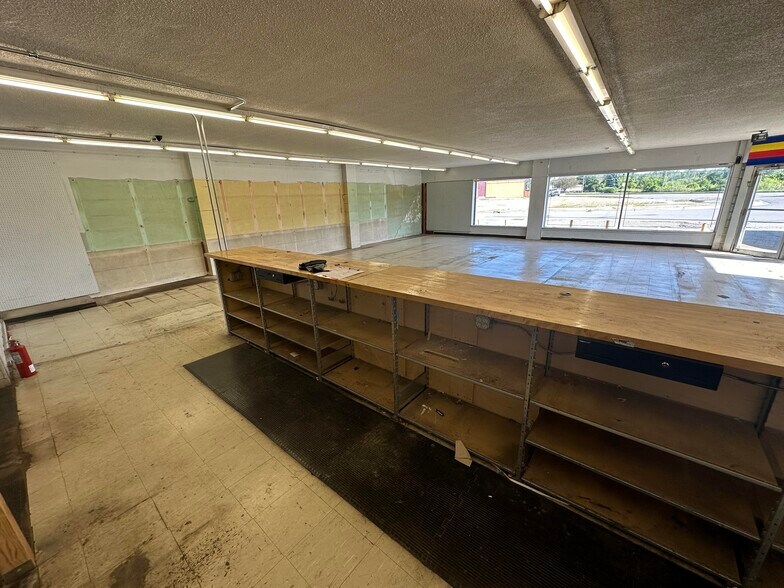 More Photos Of 3516 Elmport Rd, Bridgeport Storefront Retail Office For Sale