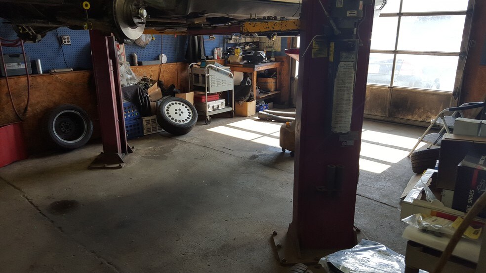 More Photos Of 152 Speigletown Rd, Troy Service Station For Sale