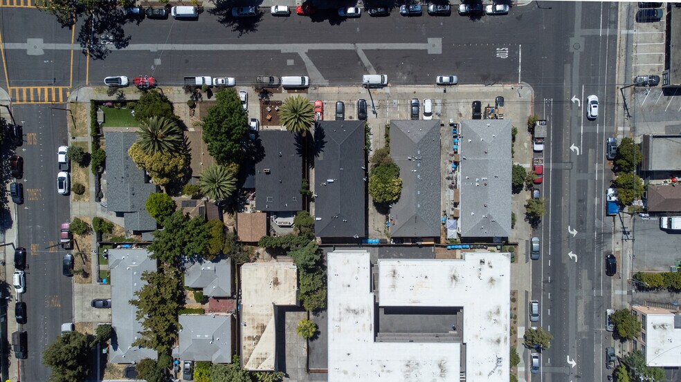 More Photos Of 217 Alden St, Redwood City Apartments For Sale