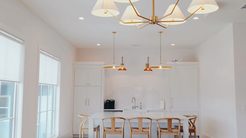 More Photos Of 1415 3rd St N, Jacksonville Beach Freestanding For Sale