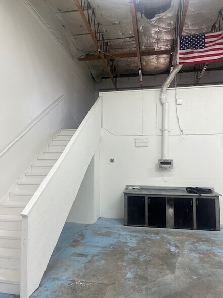 More Photos Of 657-675 W 7250 S, Midvale Warehouse For Lease
