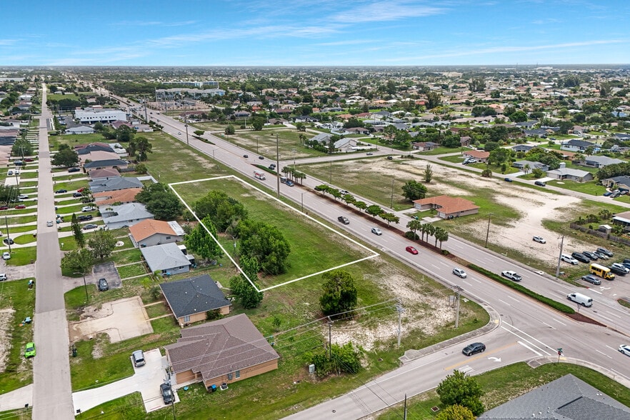 More Photos Of 1800 SW Santa Barbara Pl, Cape Coral Land For Sale
