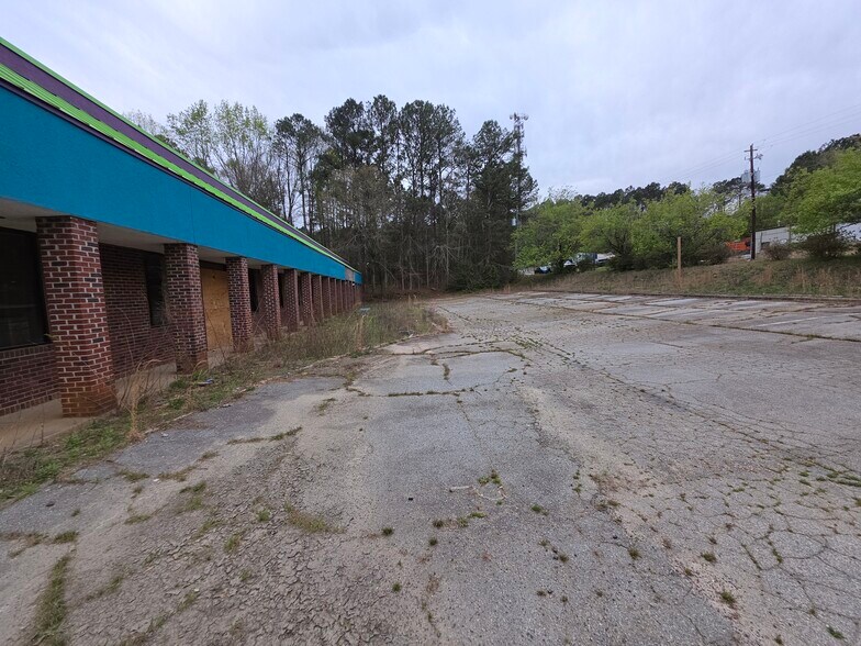 More Photos Of 106 Commerce St, Fayetteville Daycare Center For Sale