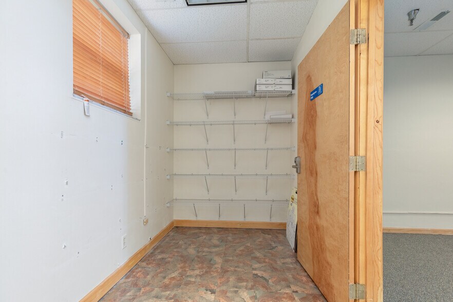 More Photos Of 3270 Hampton Ave, Saint Louis Loft Creative Space For Lease