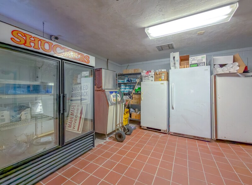More Photos Of 4806 Jackson Cove Rd, Tallahassee Restaurant For Sale