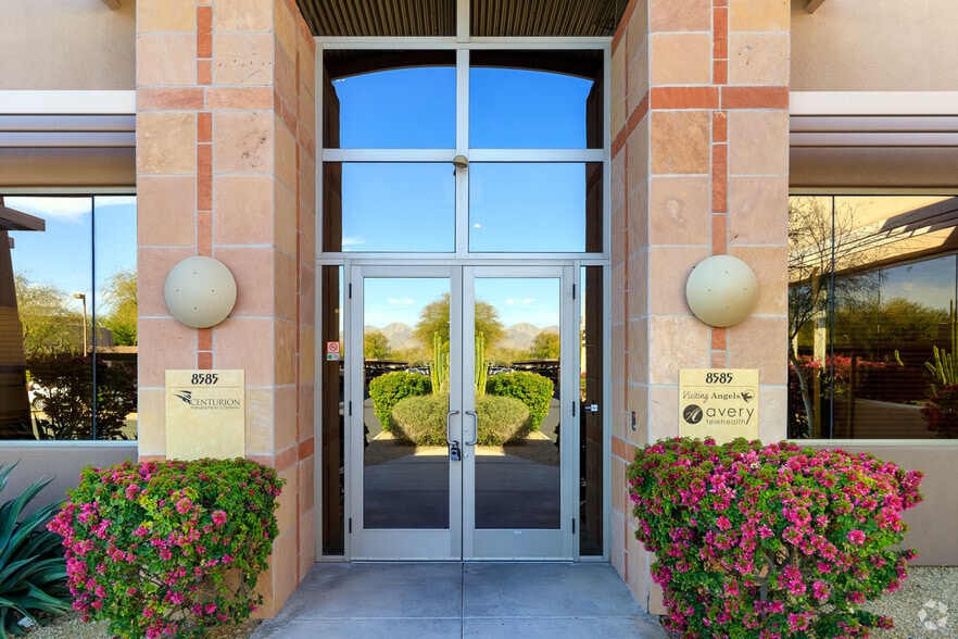 More Photos Of 8585 E Bell Rd, Scottsdale Medical For Lease