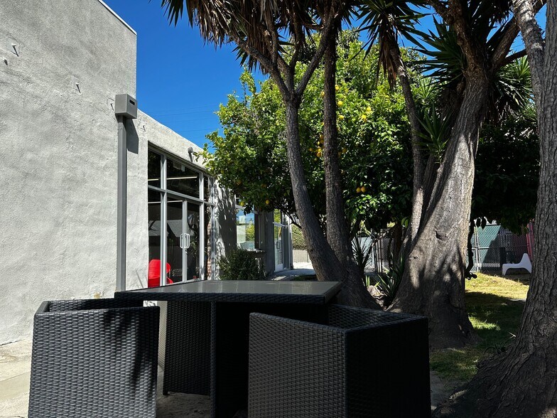 More Photos Of 11522 W Washington Blvd, Los Angeles Office For Lease