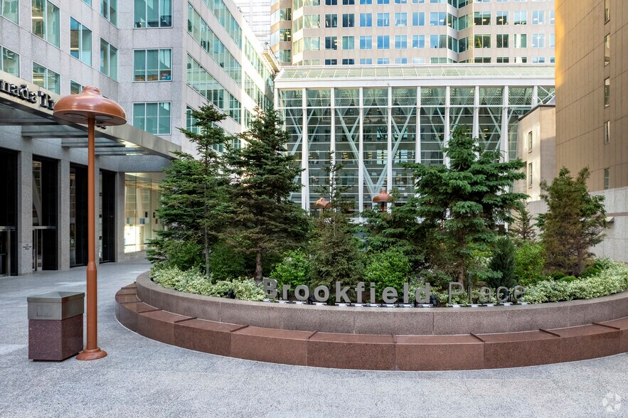 More Photos Of 181 Bay St, Toronto Office For Lease