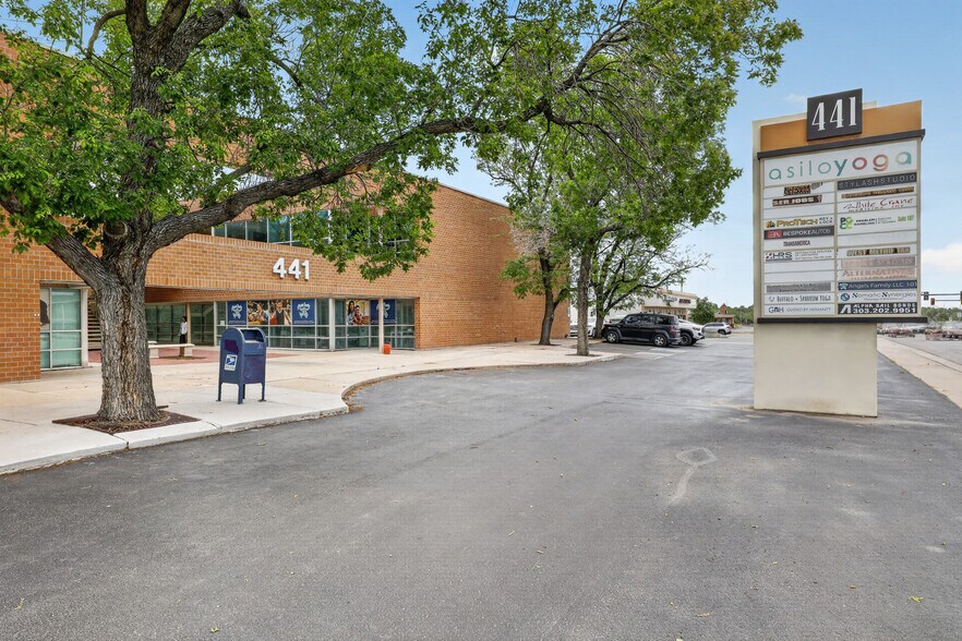 More Photos Of 441 Wadsworth Blvd, Lakewood Medical For Lease