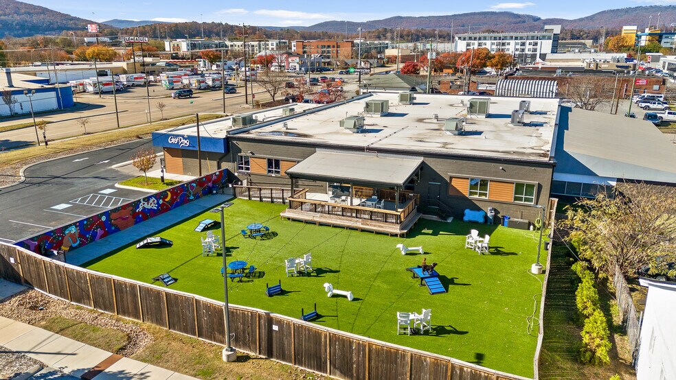 More Photos Of 255 W 20th St, Chattanooga Loft Creative Space For Lease