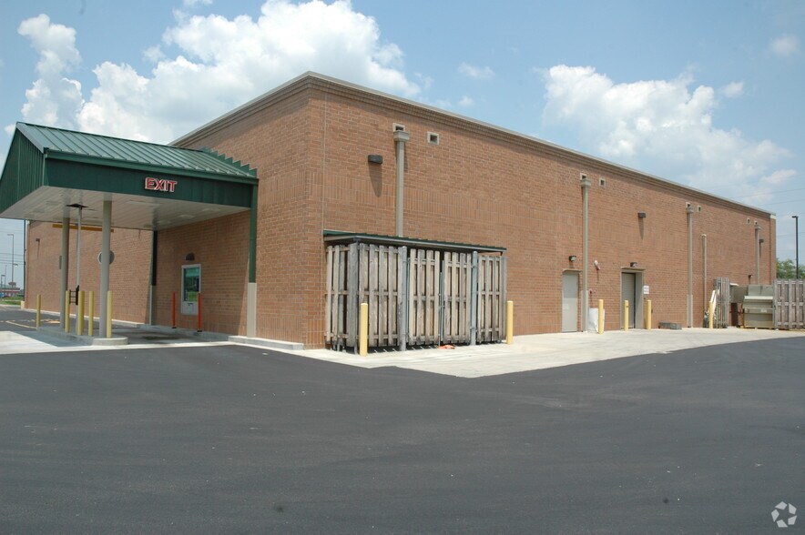 More Photos Of 950 Highway 51 N, Covington Drugstore For Sale