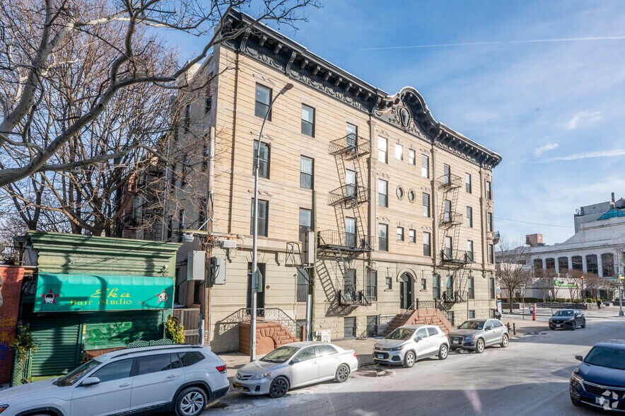 More Photos Of 1 Macdonough St, Brooklyn Apartments For Lease