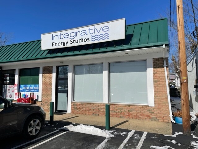 Primary Photo Of 252 North Ave, Garwood General Retail For Lease