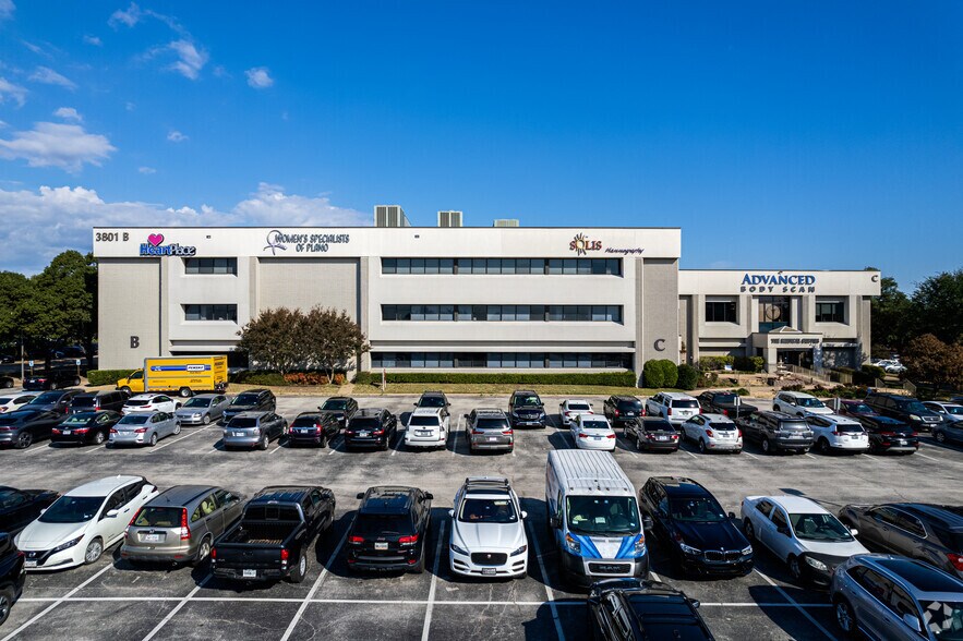 More Photos Of 3801 W 15th St, Plano Medical For Lease
