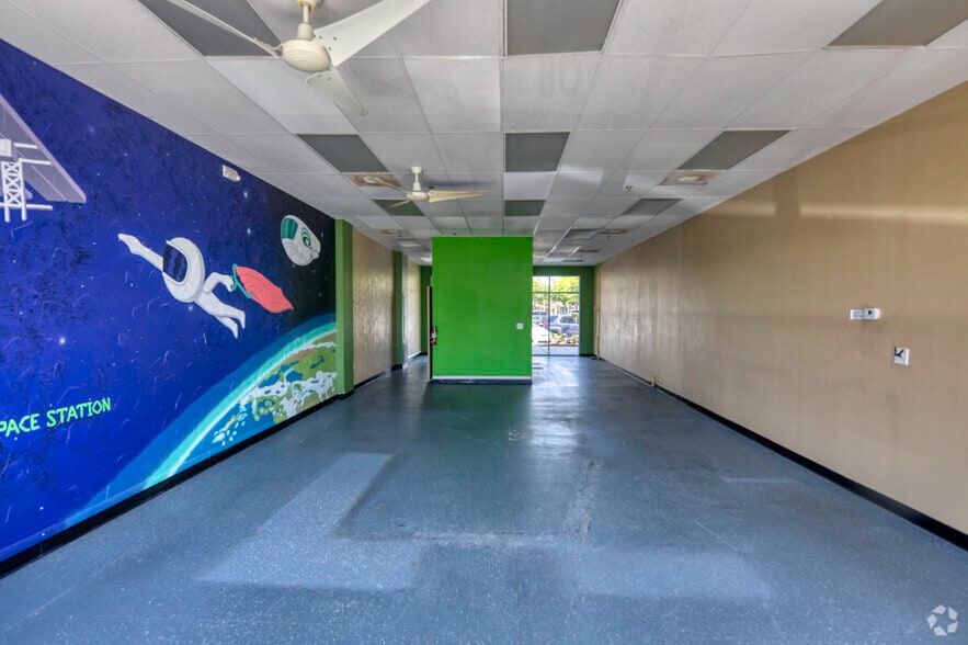 More Photos Of 13016-13038 Race Track Rd, Tampa Unknown For Lease
