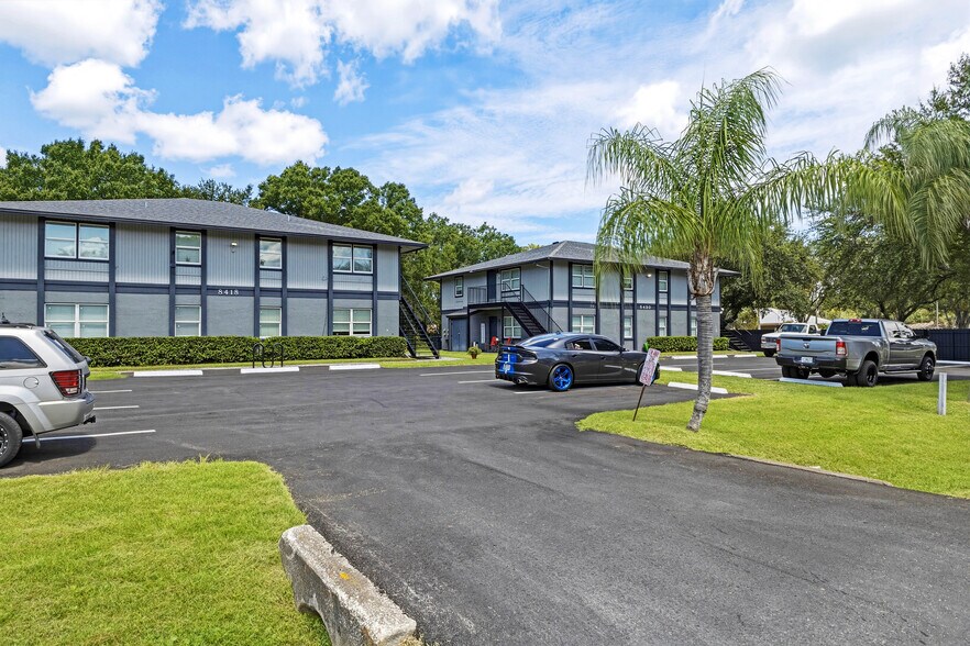 More Photos Of 8412-8420 N Lois Ave, Tampa Apartments For Sale