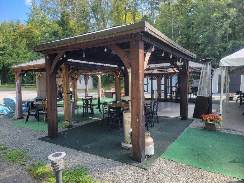 More Photos Of 4802 Us Highway 209, Accord Restaurant For Sale