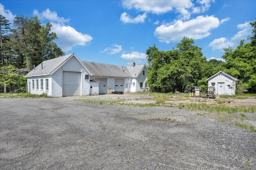 More Photos Of 1687 Stultz Rd, Martinsville Specialty For Sale