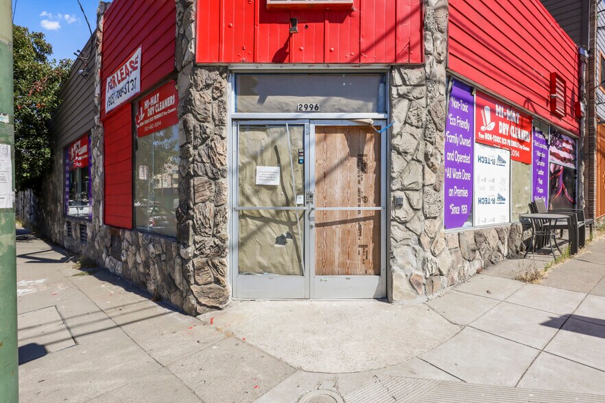 More Photos Of 2974-2996 Macarthur Blvd, Oakland Storefront For Lease