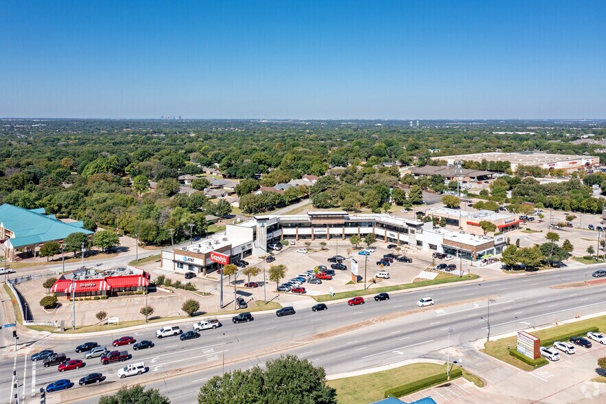 More Photos Of 4100-4160 S Cooper St, Arlington Freestanding For Lease