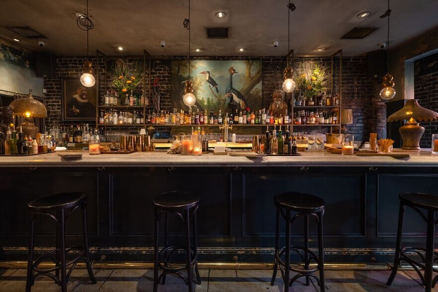 More Photos Of 3920-3930 W Sunset Blvd, Los Angeles Storefront Retail Office For Sale