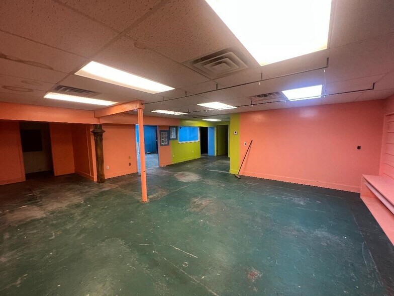 More Photos Of 500 Main St, Deep River Office For Lease