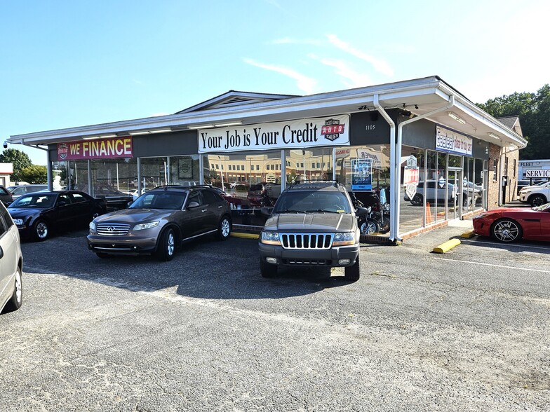 Primary Photo Of 1105 Spartanburg Hwy, Hendersonville Auto Repair For Sale