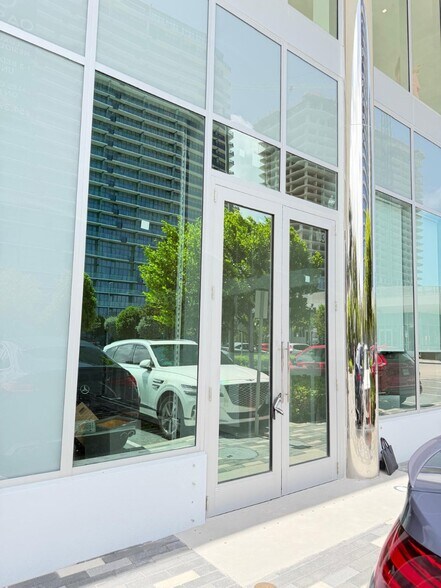 More Photos Of 1000-1100 E Hallandale Beach Blvd, Hallandale Beach Office For Sale