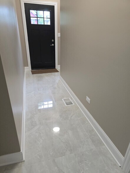 More Photos Of 35 N Mayfield Ave, Chicago Apartments For Sale