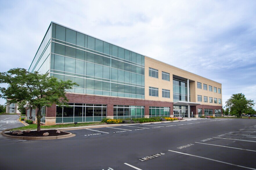 Primary Photo Of N14W23800 Stone Ridge Dr, Waukesha Medical For Lease