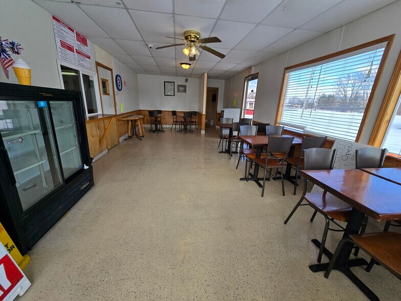 More Photos Of 365 E Main St, Waterloo Town Restaurant For Sale