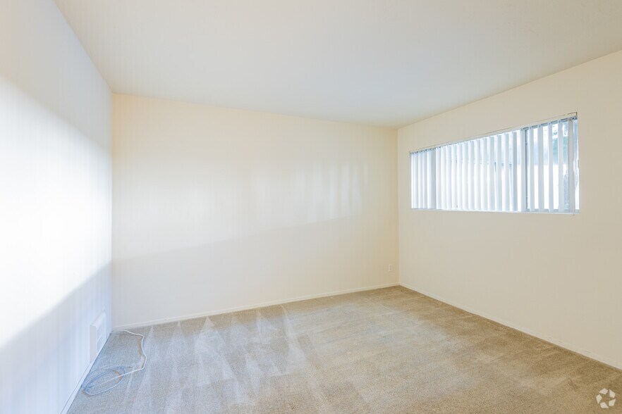 More Photos Of 2051 Shoreline Dr, Alameda Apartments For Sale