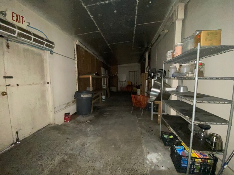 More Photos Of 202 Pine st, Pink Hill Flex For Sale